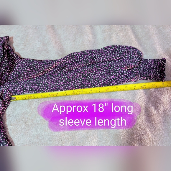 Reitmans XSmall BNWT, V-neck purple black pattern, pouf sleeve blouse - Picture 9 of 16